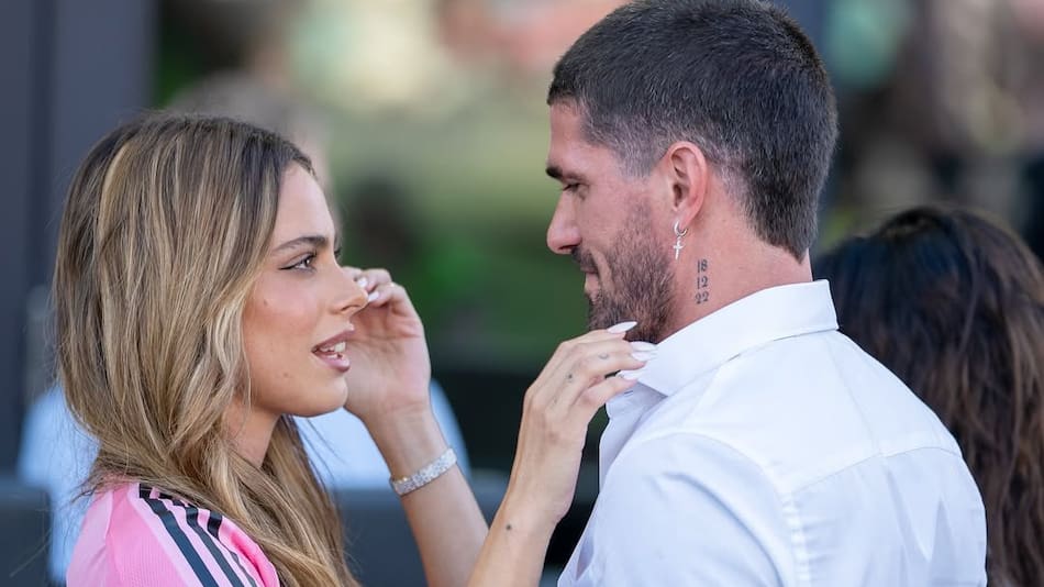 Tini Stoessel y Rodrigo De Paul.