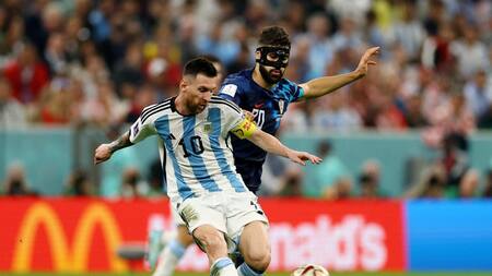 Josko Gvardiol y Lionel Messi; Argentina-Croacia. Foto: Reuters.