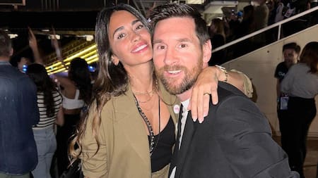 Anto Roccuzzo y Lionel Messi en el show de Coldplay. Foto: Instagram/antonelaroccuzzo