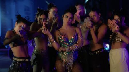 Cómprame un Brishito, nuevo tema de Lali Espósito. Foto: Prensa.