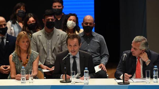 ¿En qué consiste el programa sobre el uso de las redes sociales que propuso el Gobierno?