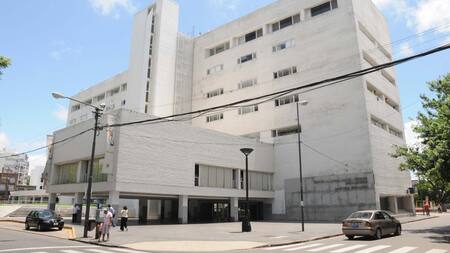 Centro de Especialidades Médicas Ambulatorias de Rosario. Foto: Google Maps