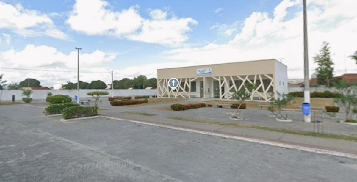 Murió al sentarse en la tumba de su padre