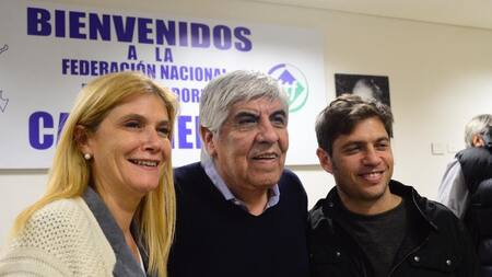 Magario y Kcillof junto a Moyano