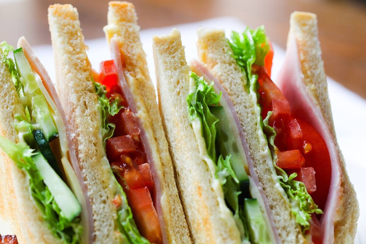 Sándwiches de miga. Foto: Pexels.