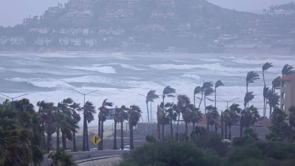 Tormenta tropical Lester. Foto: EFE.