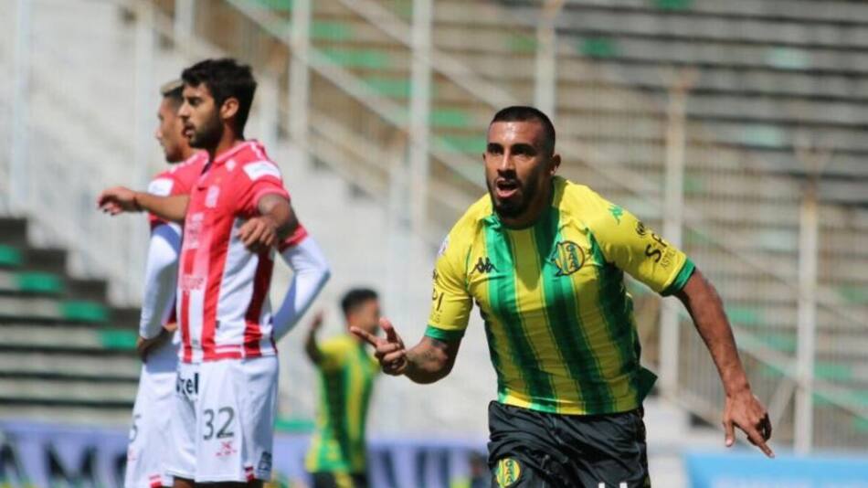 Festejo de Aldosivi sobre San Martín de Tucumán