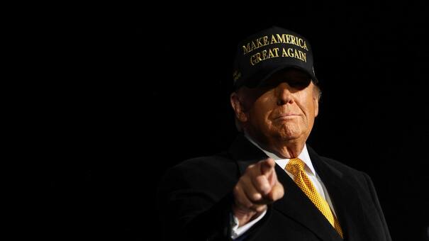 Donald Trump, furioso en un acto de campaña: apuntó contra Beyoncé, la prensa y el voto anticipado