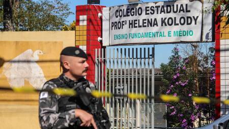 Escuela donde ocurrió el tiroteó. Foto: Twitter @ElSudcalif
