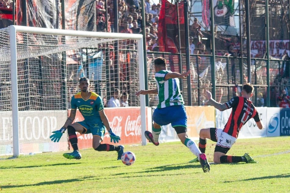 Desempate entre la Primera B y el Federal A, Douglas Haig vs. San Miguel. Foto: Prensa San Miguel.