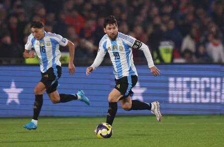 Lionel Messi en la Selección Argentina. Foto: Reuters/Pablo Sanhueza