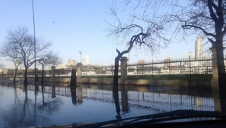 Crecida del Río de La Plata - Dorrego y Libertador