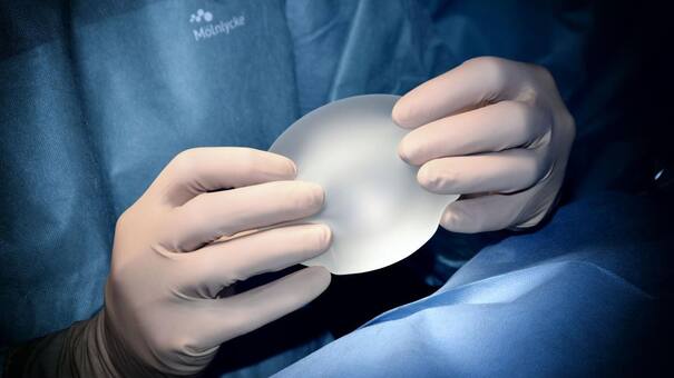 Justicia francesa confirmó indemnizaciones por el escándalo de implantes mamarios defectuosos