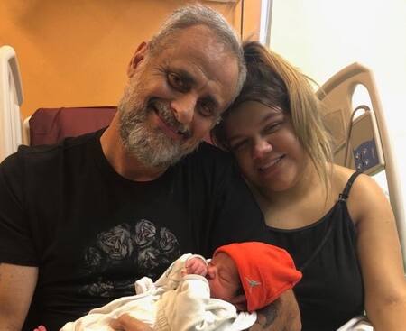 Jorge Rial junto a Morena y su nieto Francesco. Foto: Instagram.