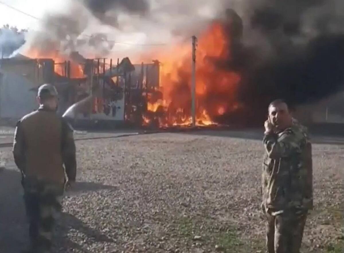 Incendio en una antigua base del Grupo Wagner. Foto: captura de video