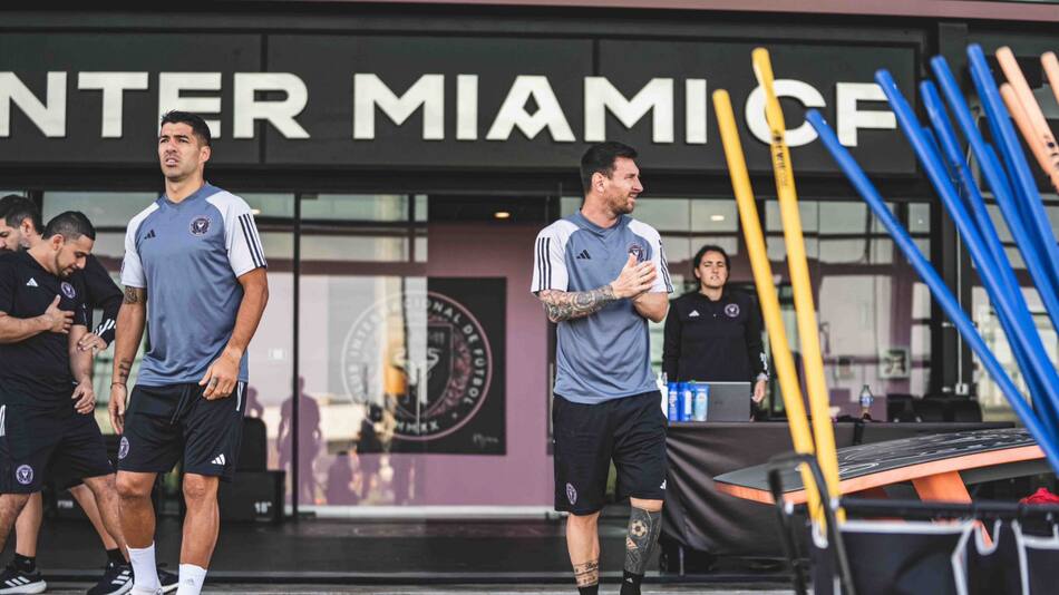 Lionel Messi y Luis Suárez en el entrenamiento del Inter Miami. Foto: @InterMiamiCF.