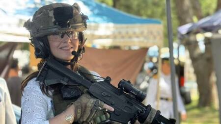 Victoria Villarruel participo en una muestra de armas y destacó la industria nacional