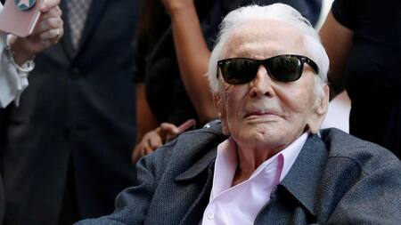Murió Kirk Douglas a los 103 años, REUTERS