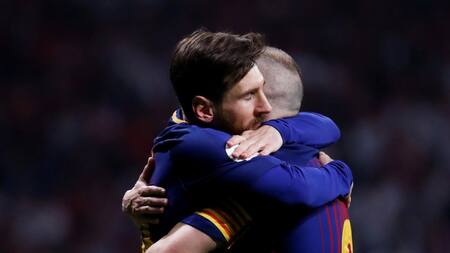 Messi le dedicó unas sentidas palabras a Iniesta por su retiro del fútbol profesional. Foto: Reuters.