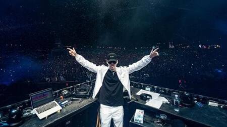 Bizarrap rompiendo todos los límites en el Lollapalooza