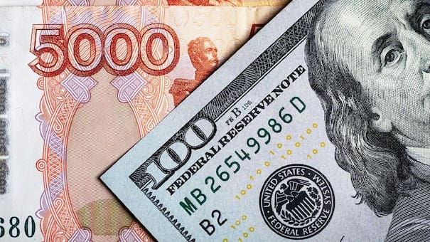 Rusia extendió por medio año las restricciones para el retiro de divisas extranjeras