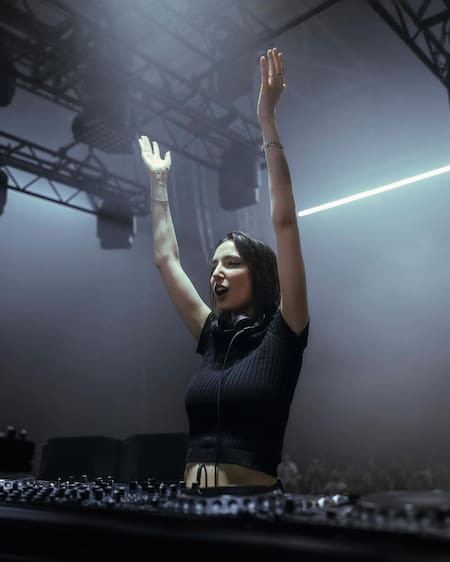 Amelie Lens dando show en el Zénith Paris - fuente Intagram @amelie_lens