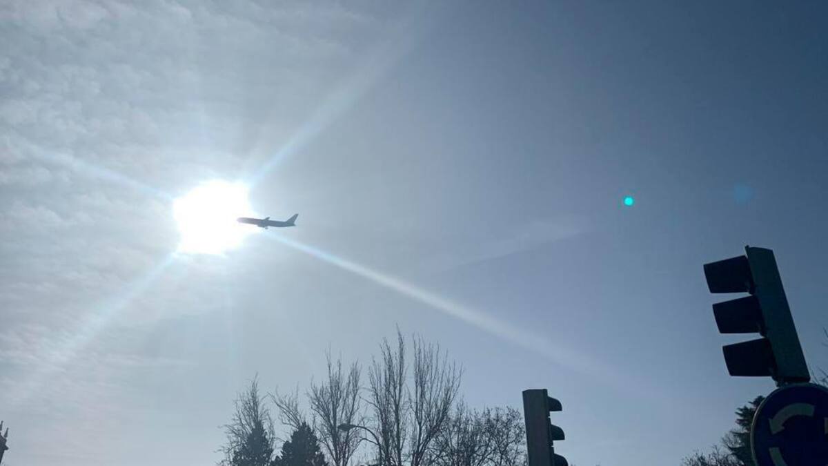 Un Boeing 767 sobrevuela centro de Madrid por problemas técnicos: no puede aterrizar