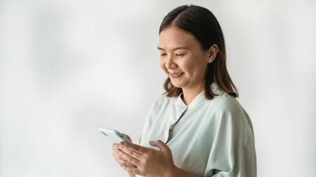 Celular, mensajes. Foto: Pexels.