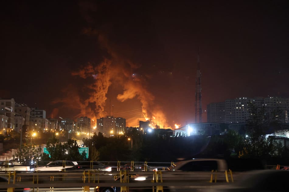 Destrucción en Irán por los misiles de Israel. Foto: Reuters/Majid Asgaripour/WANA