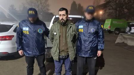 Facundo Jones Huala detenido. Fotografía: Agencia Noticias Argentinas/@PatoBullrich.