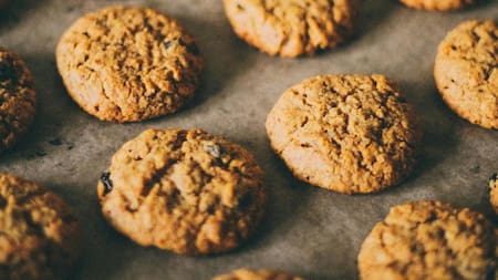 Galletitas de avena y chocolate. Foto: Pexels.
