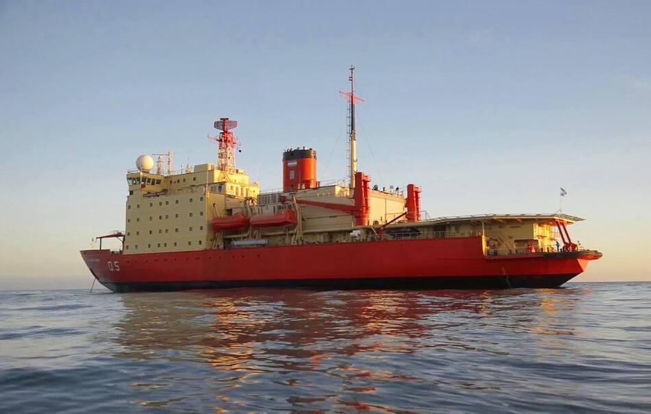 Rompehielos Almirante Irízar