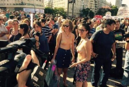 Tetazo en el Obelisco