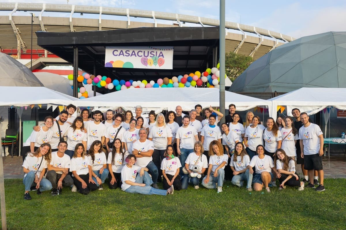 En la Expo Hipoacúsica habrá conferencias, talleres y una experiencia inmersiva para conocer cómo se percibe el mundo con distintos grados de pérdida auditiva.