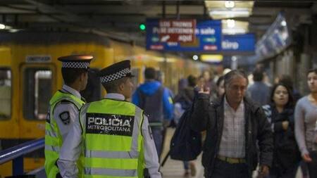 Policía Metropolitana en subtes