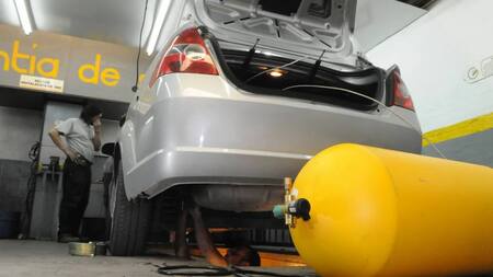 Instalación de GNC. Foto: NA.