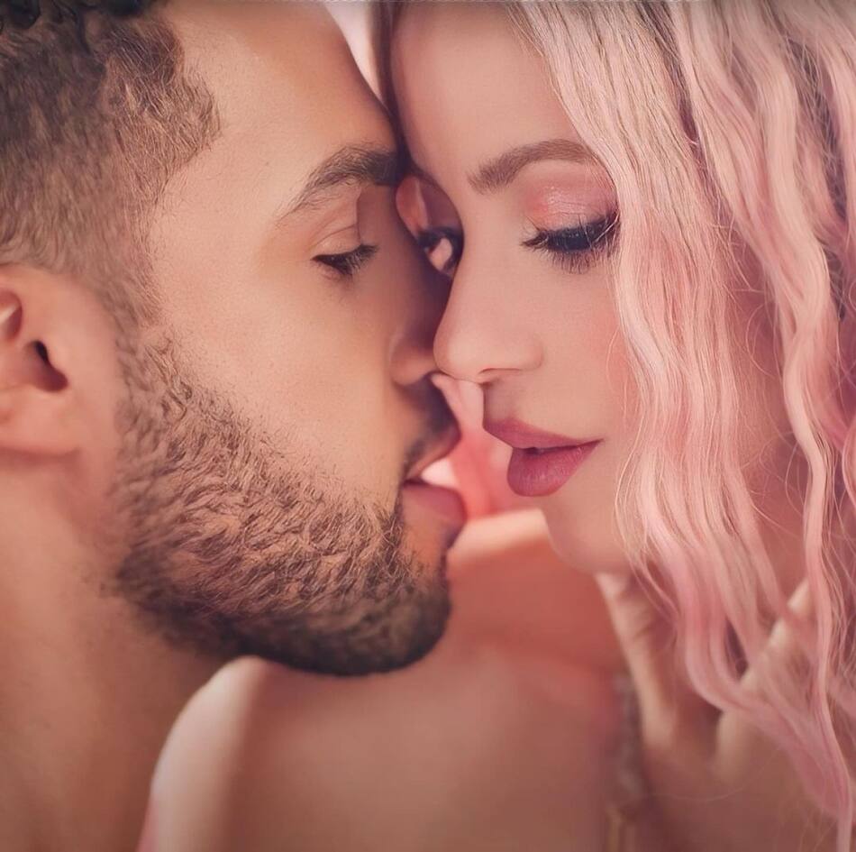 Shakira junto a Lucien Laviscount. Foto: Instagram.