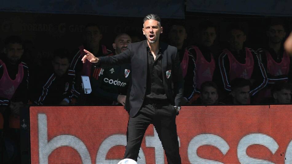 Martin Demichelis ganó los dos Superclásicos que dirigió como DT de River. Foto: Télam.