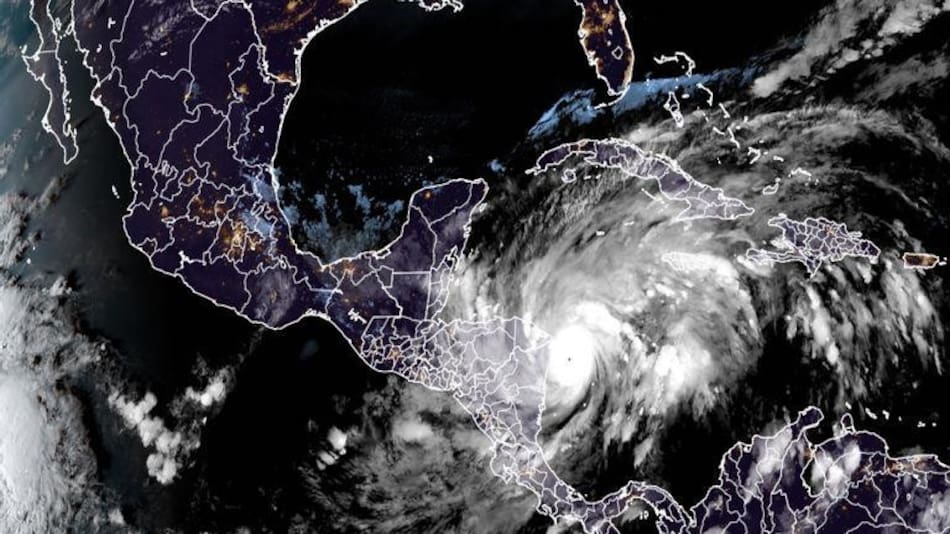 Inminente llegada a Nicaragua huracán "Eta"