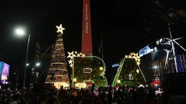 CABA encendió sus luces de Navidad: canciones y colores frente al Obelisco y otros sitios icónicos