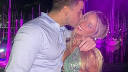 Zoe junto a su novio. Foto: Instagram.