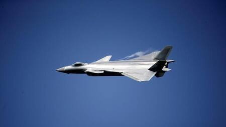 Chengdu J-20; avión de combate de China. Foto: Reuters.