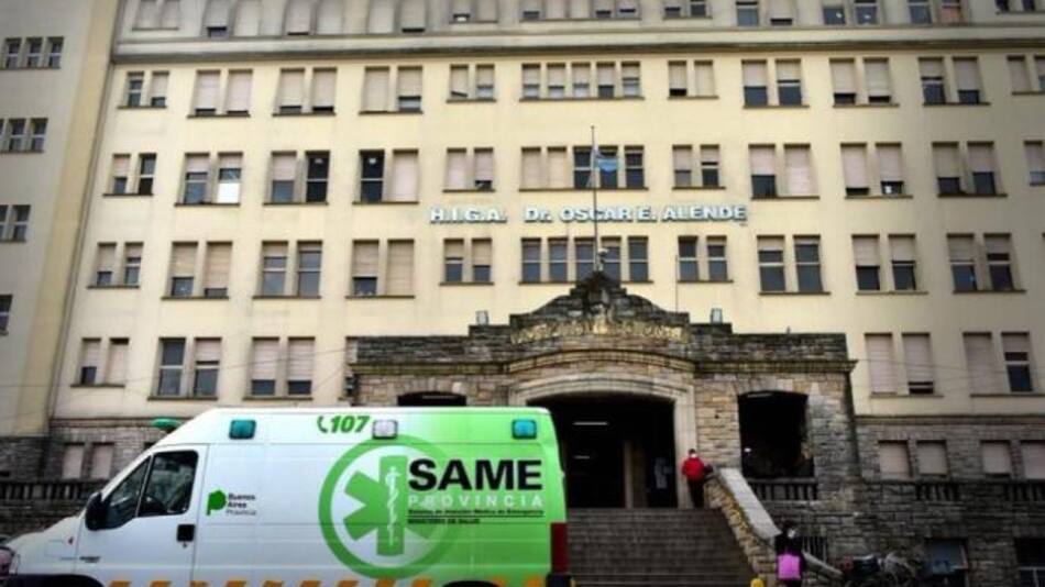 El hospital HIGA donde fue trasladado el hombre que se autodisparó. Foto: NA.