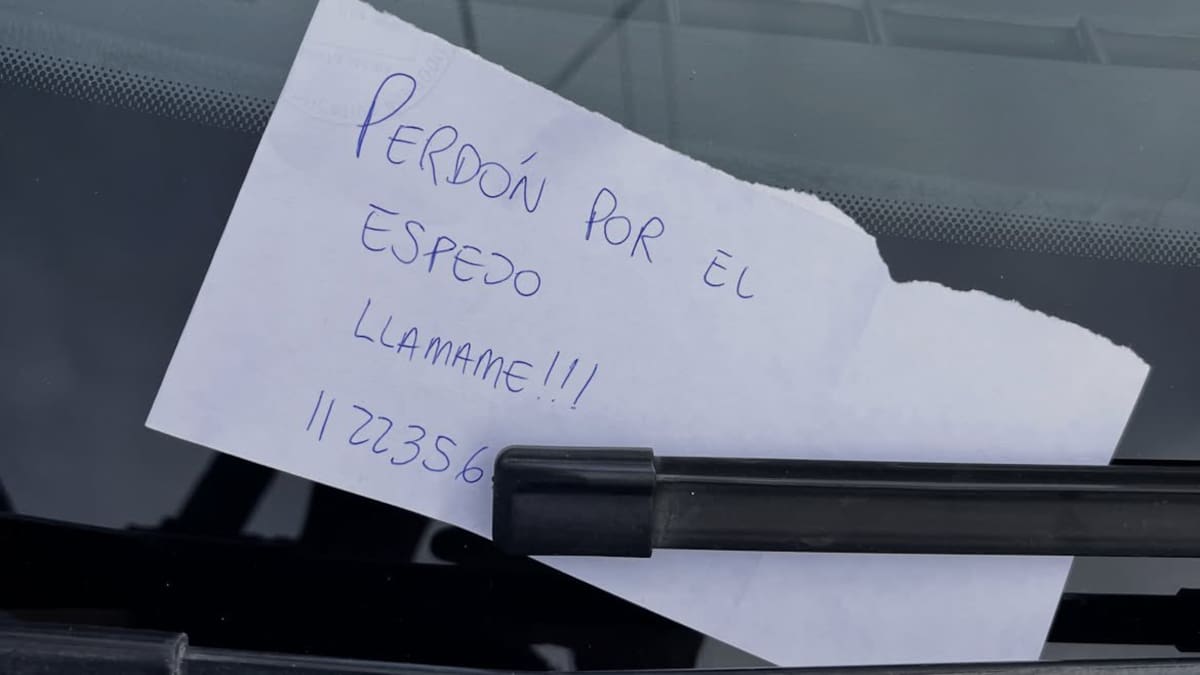 Cómo es la nueva estafa virtual: te rompen el vidrio del auto, te roban los datos personales y acceden a tus cuentas bancarias