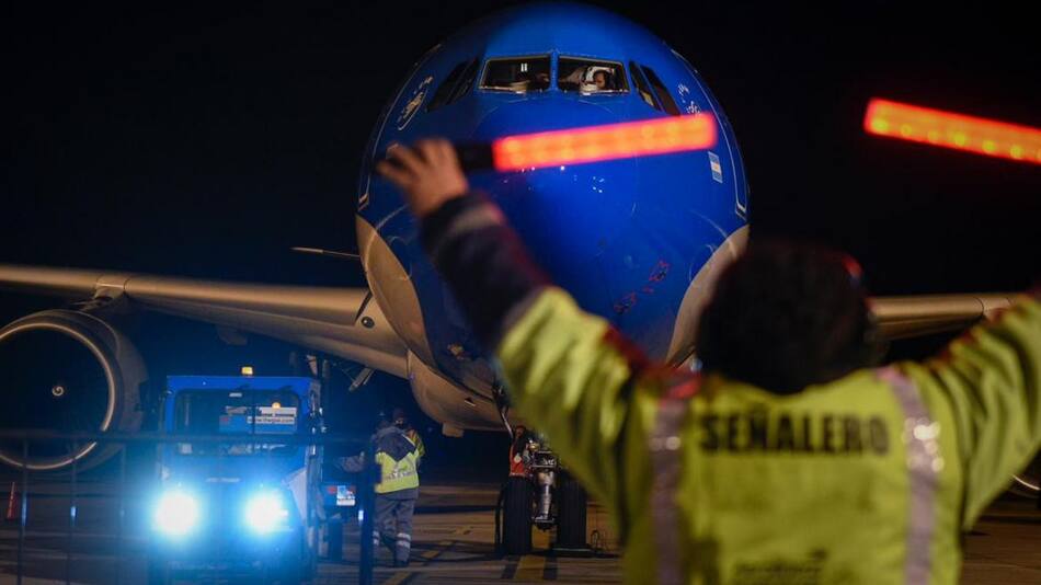 Llegada avión con vacunas, foto: presidencia
