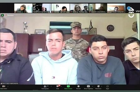 Los atacantes del hombre de 60 años. Foto: Captura de pantalla.