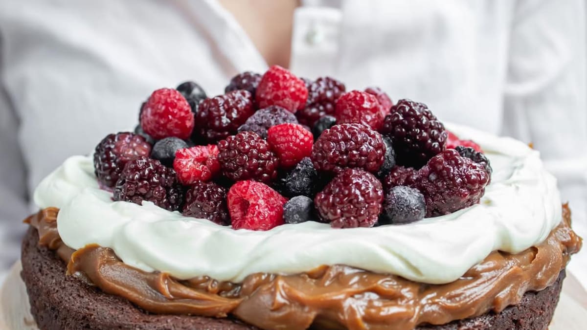 Sin harina ni azúcar: cómo hacer una exquisita marquise de chocolate saludable en pocos minutos