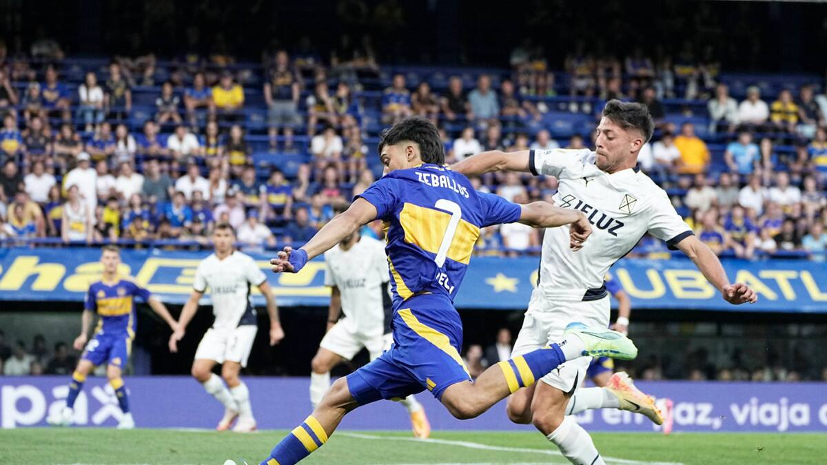 Exequiel Zeballos, Boca vs Independiente. Foto: X @BocaJrsOficial