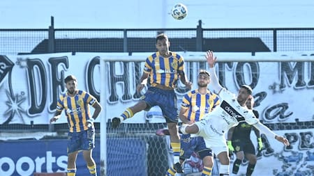 La AFA se quedó con los derechos de TV y transmitirá la Primera Nacional: ¿cómo ver los partidos y cuánto costará?