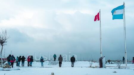 Primera nevada del 2022 en Ushuaia. Foto: @VisitaUshuaia